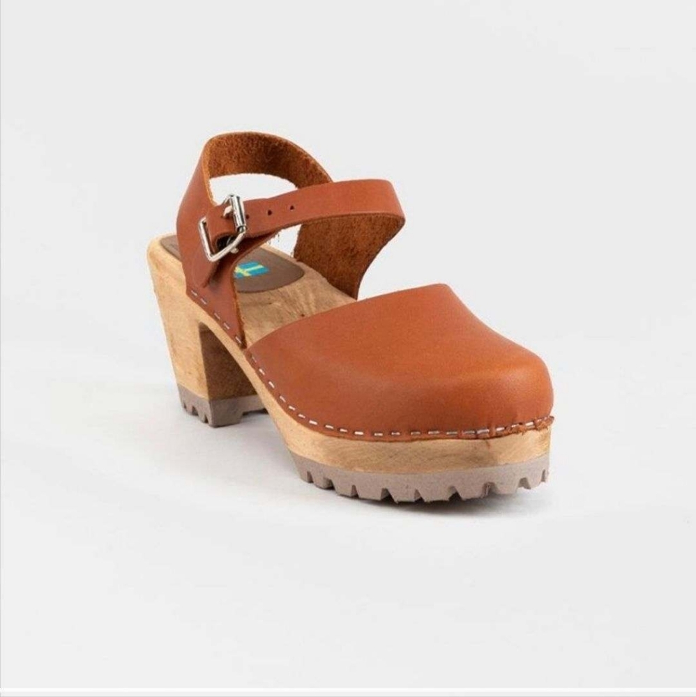 MIA Clogs